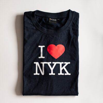 T-shirt I love NYK (marinblå)